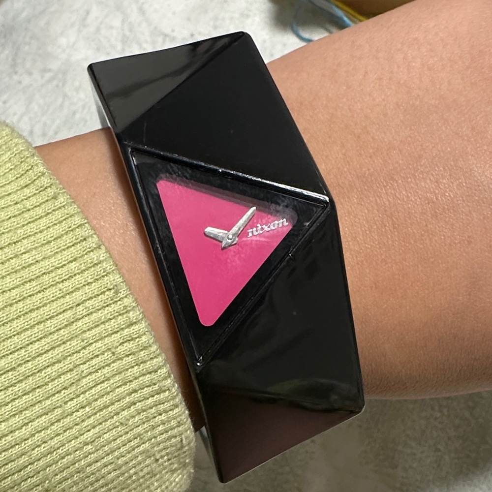 Vintage Nixon Tribella Women's Watch with Black Band and Pink face